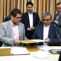 انعقاد تفاهم‌نامه احداث نیروگاه‌های خورشیدی در دانشگاه‌های استان