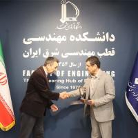 تقدیر از پژوهشگران برتر هفته پژوهش و فناوری استان توسط رئیس دانشگاه فردوسی مشهد