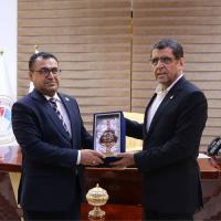 انعقاد قرارداد اجرایی در حوزه آموزش زبان فارسی میان دانشگاه فردوسی مشهد و دانشگاه الکرخ بغداد