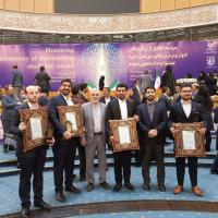 دانشجویان دانشگاه فردوسی مشهد در جمع دانشجویان نمونه کشور